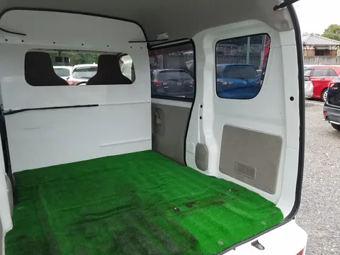 Mitsubishi Minicab Van
