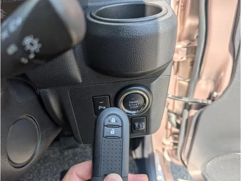 Daihatsu Mira Tocot