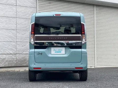 Suzuki Spacia