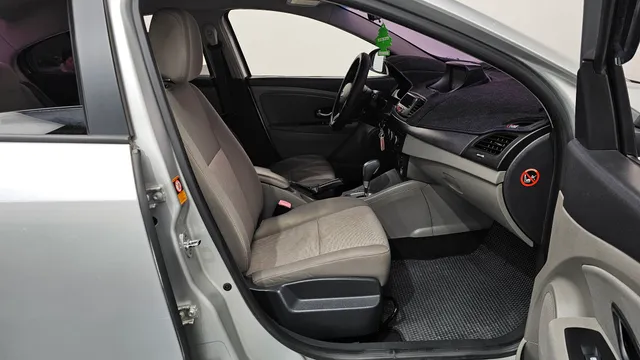 Renault SM3