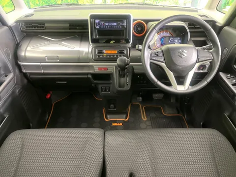 Suzuki Spacia Gear