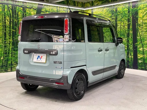 Suzuki Spacia Gear