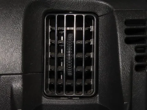 Mitsubishi Minicab Van