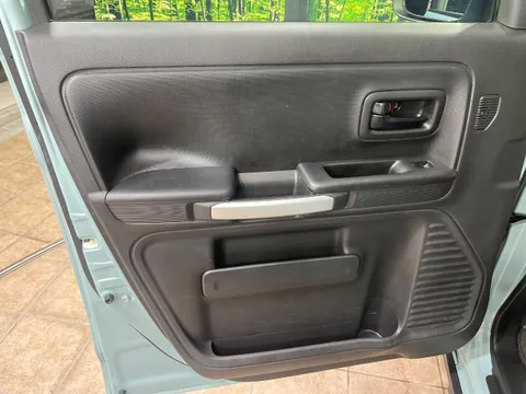 Suzuki Spacia Gear