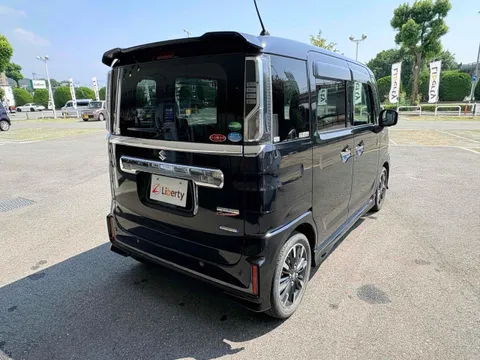 Suzuki Spacia Custom