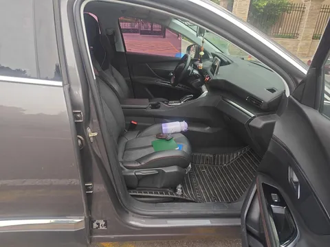 Peugeot 4008
