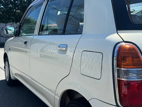 Daihatsu Mira Gino