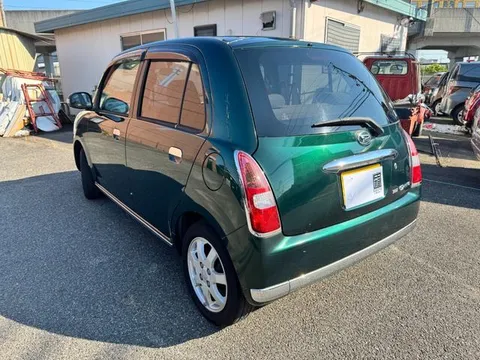 Daihatsu Mira Gino