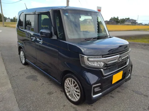 Honda N-BOX Custom