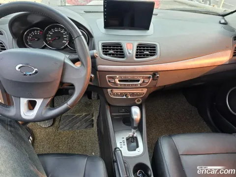 Renault SM3