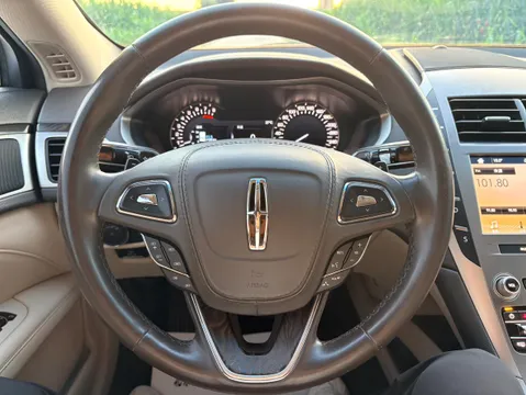Lincoln MKZ