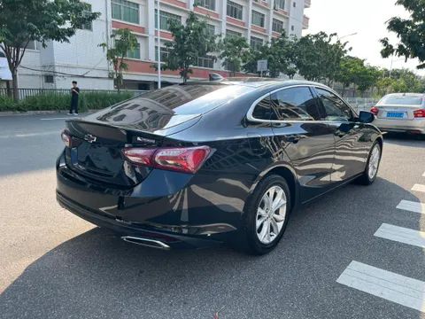 Chevrolet Malibu XL