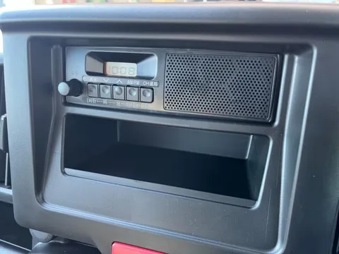 Nissan Clipper Van