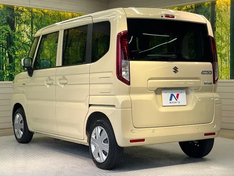 Suzuki Spacia