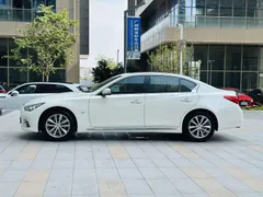 Infiniti Q50L
