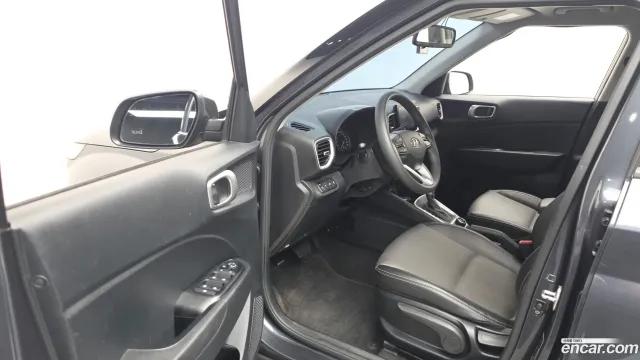Hyundai Venue