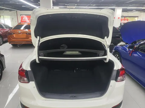 Nissan Bluebird