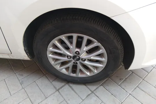 Kia K2