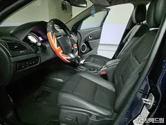 Renault SM3