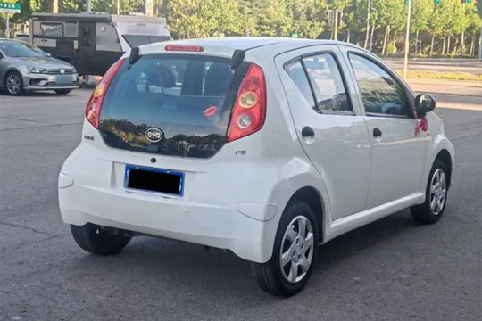 BYD F0