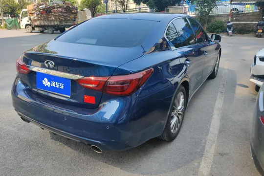 Infiniti Q50L