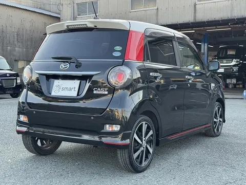Daihatsu Cast