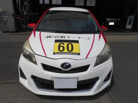 Toyota Yaris (Vitz)