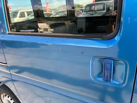 Nissan Clipper Van
