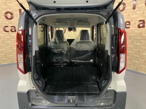 Suzuki Spacia Gear