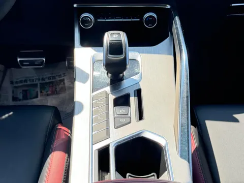 Geely Coolray (Binyue)