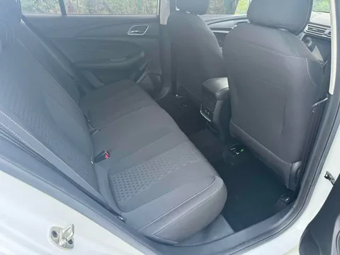 Roewe i5