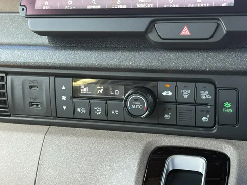 Honda N-BOX Joy