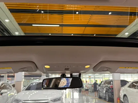 Infiniti Q50L