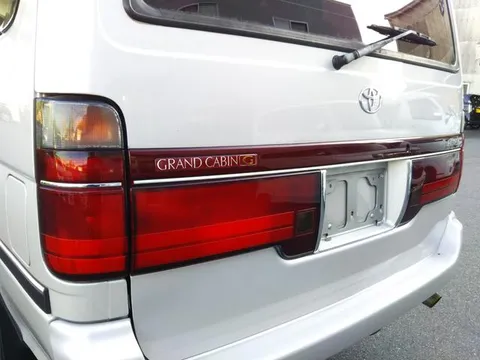 Toyota HiAce Wagon