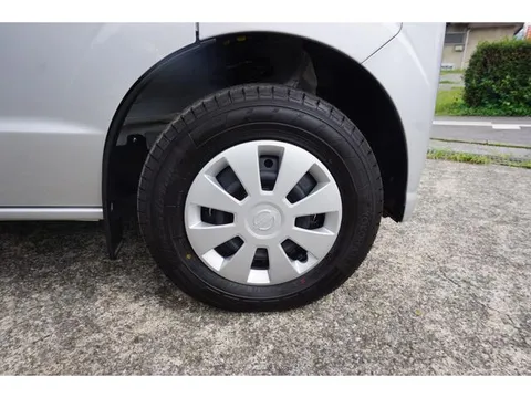 Nissan Clipper Van