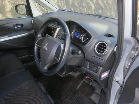 Mitsubishi eK Custom