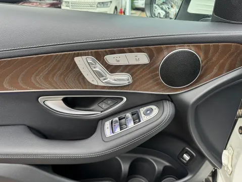 Mercedes-Benz Mercedes-Benz GLC