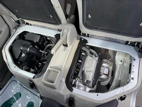 Nissan Clipper Van