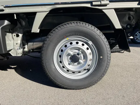 Nissan Clipper Truck
