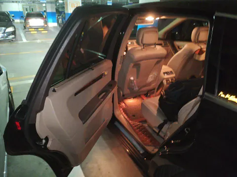Mercedes-Benz R-Class