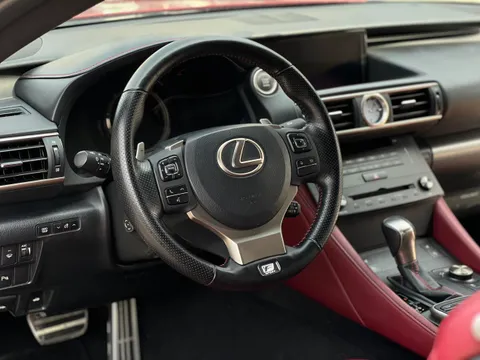 Lexus RC