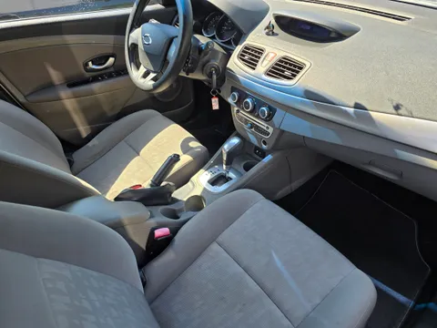 Renault SM3
