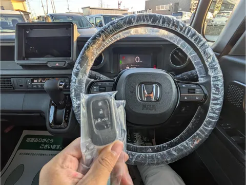 Honda N-BOX Custom