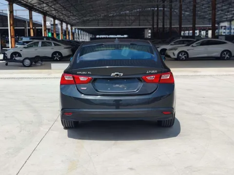 Chevrolet Malibu XL