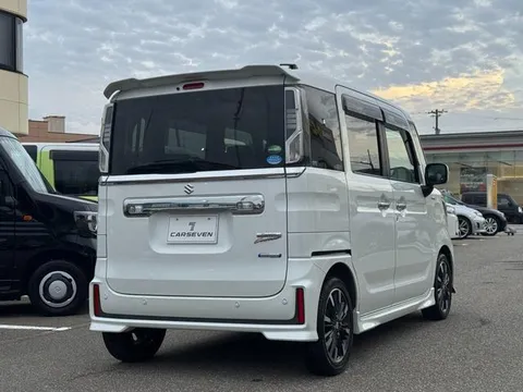 Suzuki Spacia Custom
