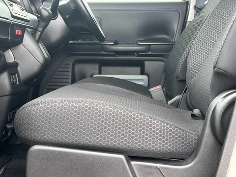 Suzuki Spacia Base