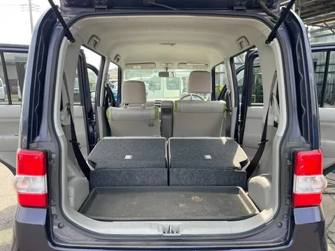 Toyota Pixis Space