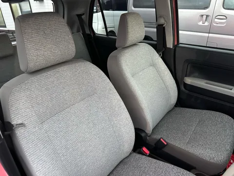 Daihatsu Mira Tocot