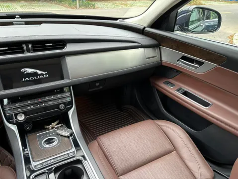 Jaguar XFL