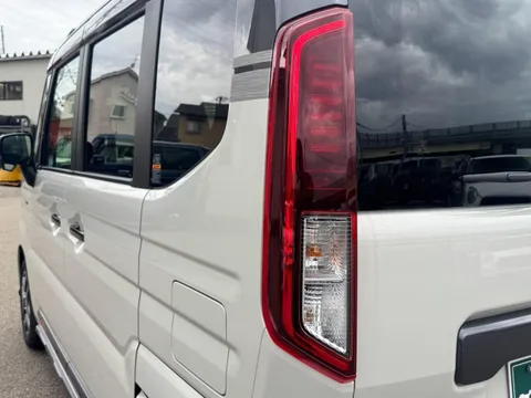 Suzuki Spacia Gear
